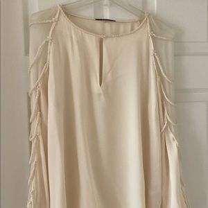 Gorgeous Elie Tahari Cream Blouse with Detailed Sleeves